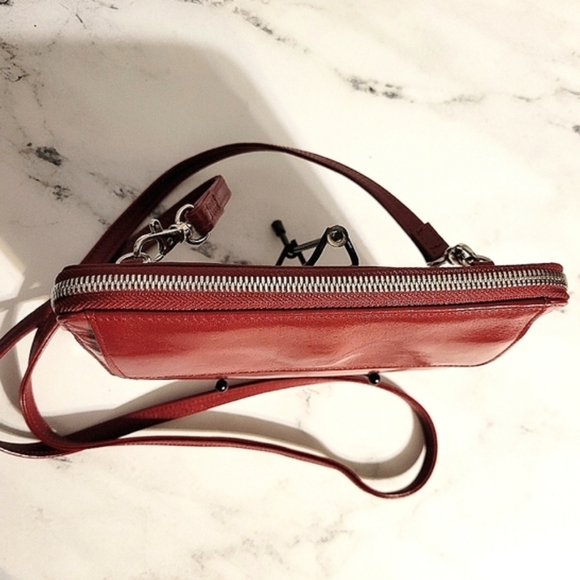 HOBO Int'l Cherry Red Leather Crossbody Convertible Wallet - Picture 3 of 10